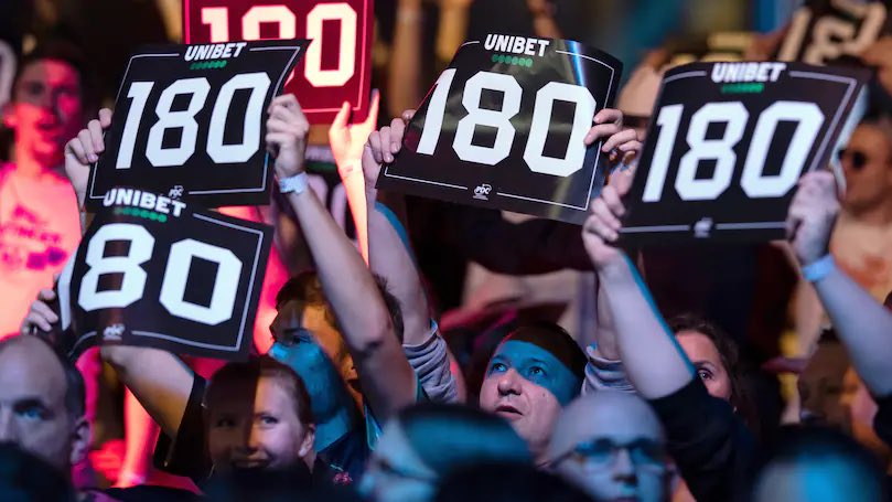 Darts-Gala in #Göttingen: Veranstalter Moltke Sports GmbH hat <a href="/goetageblatt/">Göttinger Tageblatt</a> Zutritt verweigert – ohne nachvollziehbare Begründung. „Journalismus muss unabhängig sein und darf keiner Gesinnungsprüfung unterzogen werden“, sagt 
CR <a href="/frsearch/">Frerk Schenker</a>. #Pressefreiheit