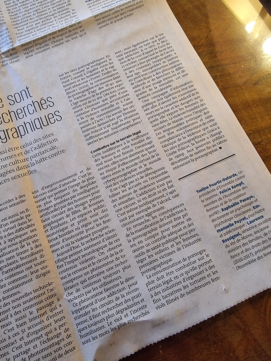 Yseline Fourtic-Dutarde (@yselinefd) on Twitter photo Très fière que <a href="/lemondefr/">Le Monde</a> publie aujourd'hui notre tribune sur le rôle de l'industrie pornographique dans la culture du viol et la nécessaire lutte contre les tendances addictives ✊
<a href="/laurossignol/">Laurence Rossignol</a> <a href="/RaphaellePanaye/">Raphaelle Panaye</a> <a href="/Poulimiette/">Félicie Kempf</a> <a href="/CSexisme/">Collectif Ensemble Contre le Sexisme</a> <a href="/Assembleefemmes/">Assemblée des Femmes</a> Très fière que <a href="/lemondefr/">Le Monde</a> publie aujourd'hui notre tribune sur le rôle de l'industrie pornographique dans la culture du viol et la nécessaire lutte contre les tendances addictives ✊
<a href="/laurossignol/">Laurence Rossignol</a> <a href="/RaphaellePanaye/">Raphaelle Panaye</a> <a href="/Poulimiette/">Félicie Kempf</a> <a href="/CSexisme/">Collectif Ensemble Contre le Sexisme</a> <a href="/Assembleefemmes/">Assemblée des Femmes</a>