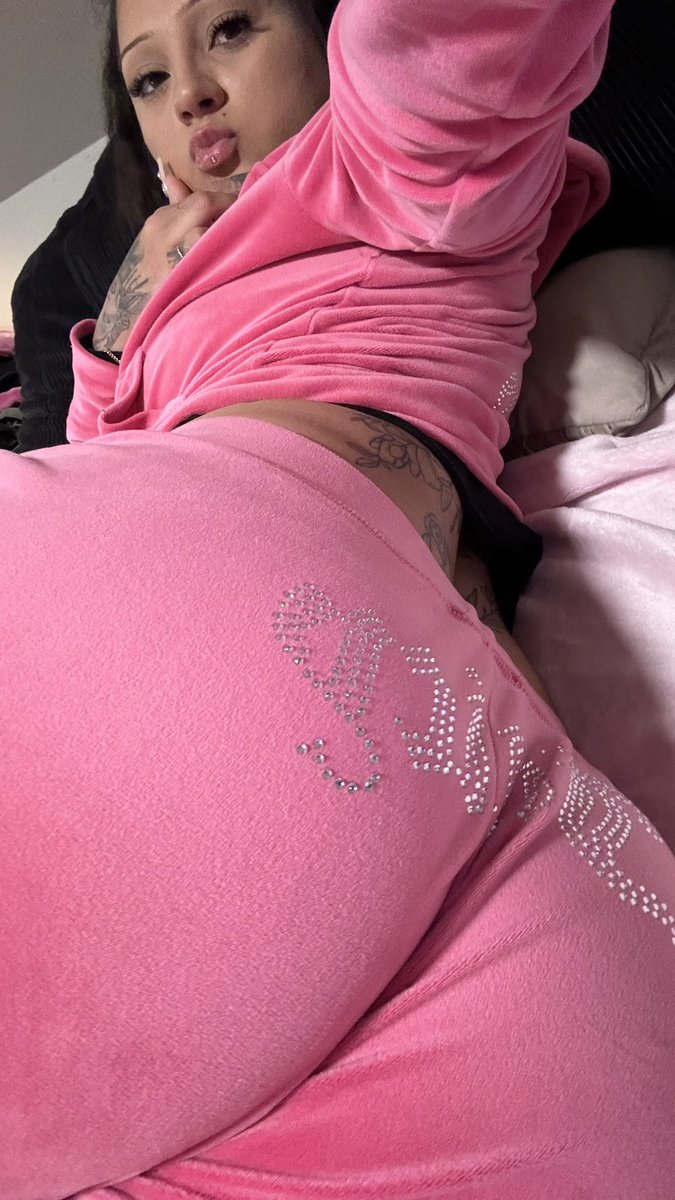 daluvan3's tweet photo. $5 Subs ALL December ๐
#ass #tits #onlyfans #subonlyfans
https://t.co/VEhk23sAni https://t.co/35PCVVxaoB