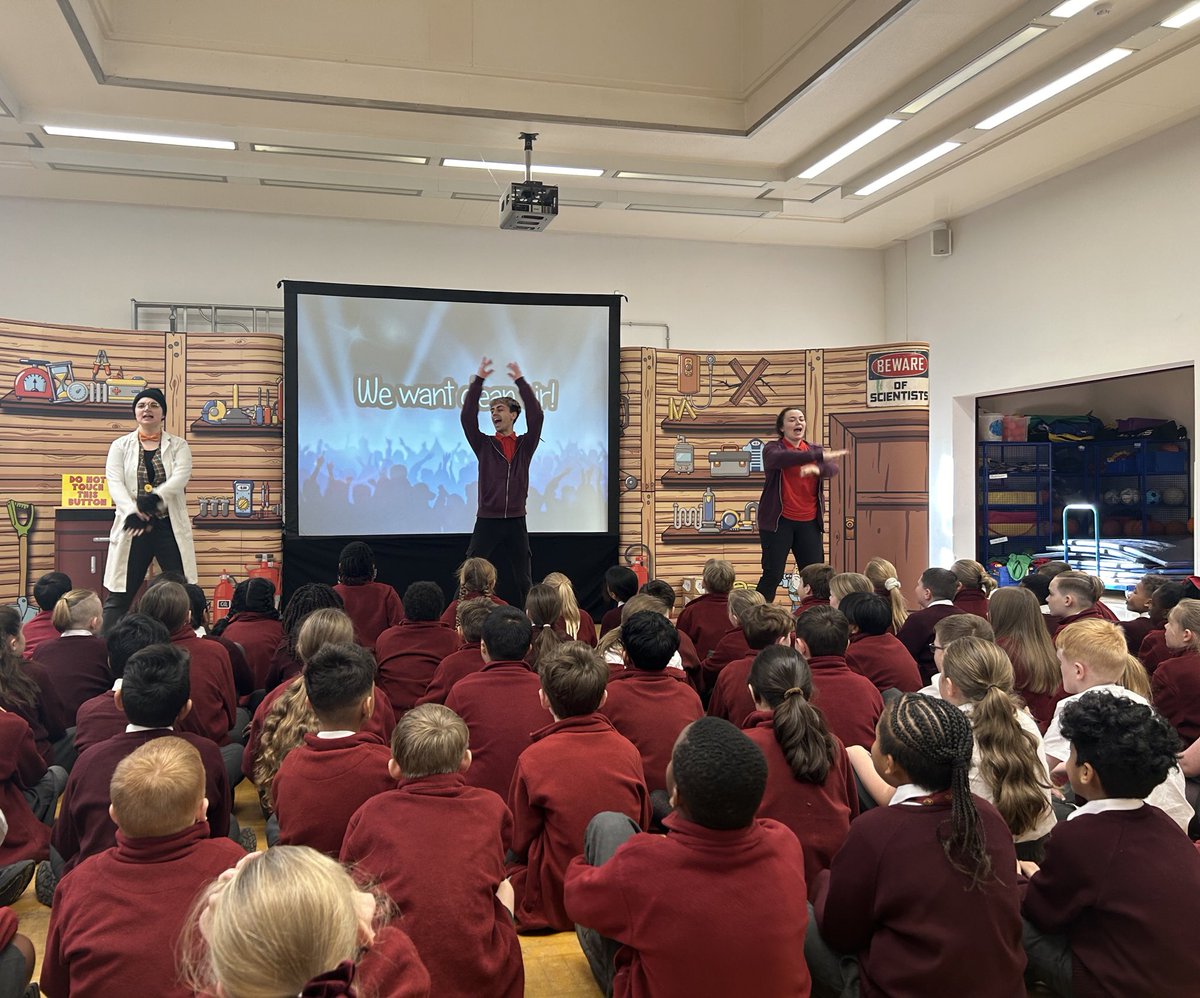 ScargillJunior's tweet photo. Year 5 enjoyed their workshop “Miles the Mole,” today. They learnt lots about air pollution and what we can do to improve our air. https://t.co/xCNbWfk8L0