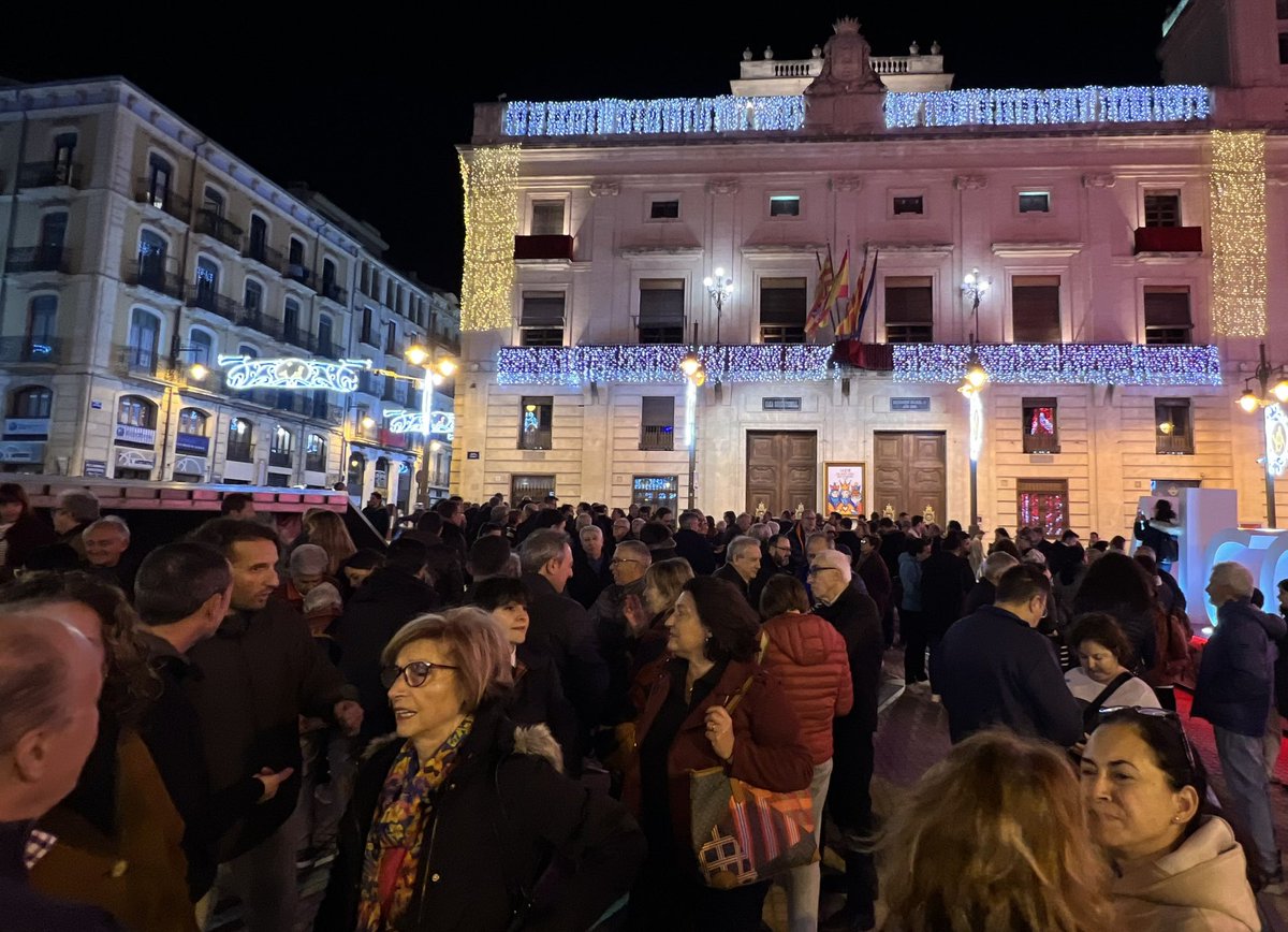 ⚫️ Un mes després de la DANA segueix la incompetència del PP a la Generalitat.

Alcoi ho té clar: #MazónDimissió