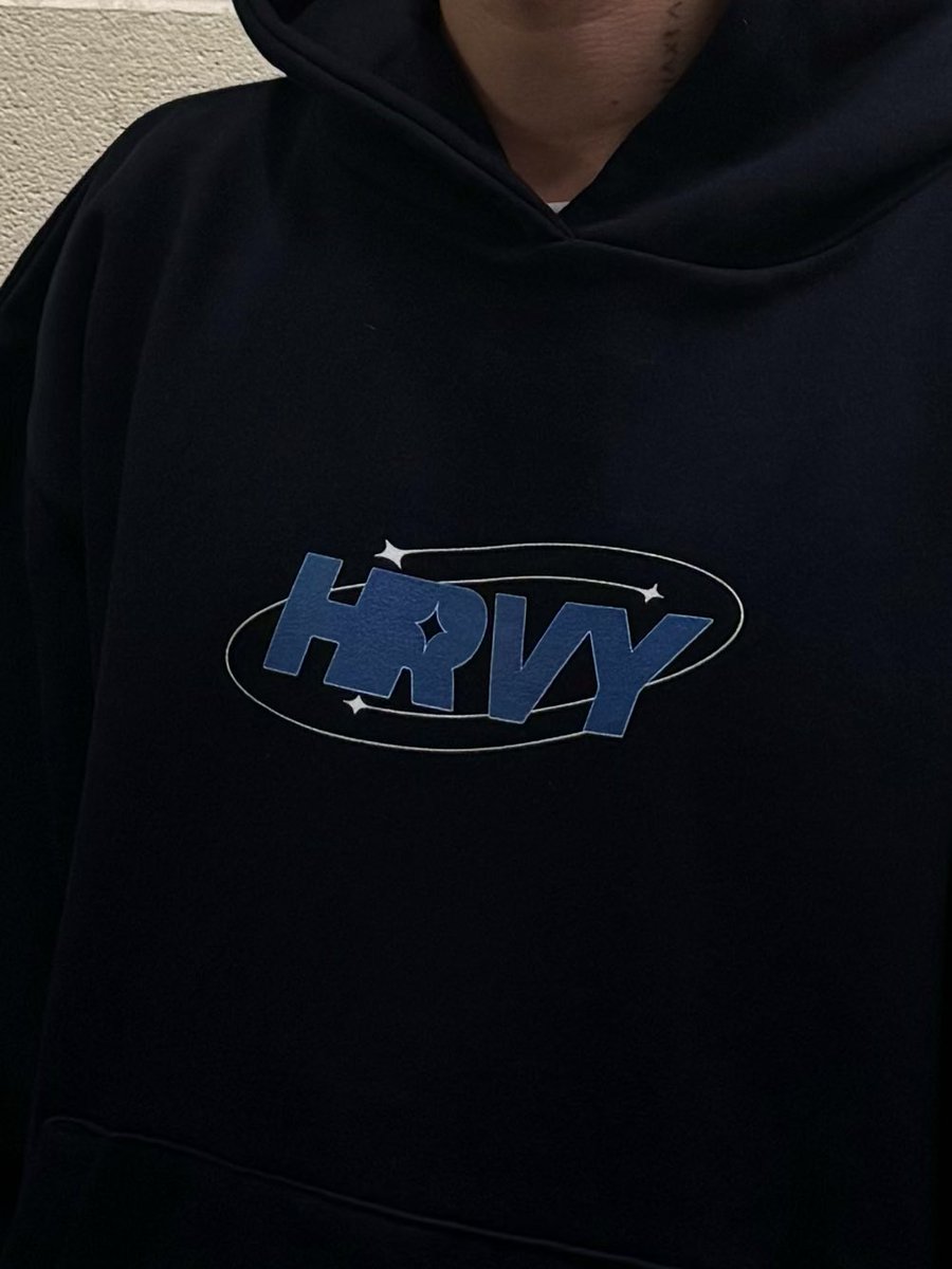 A little nod to the “hrvstars” … used to cringe at the fandom name, but now i actually love it lol