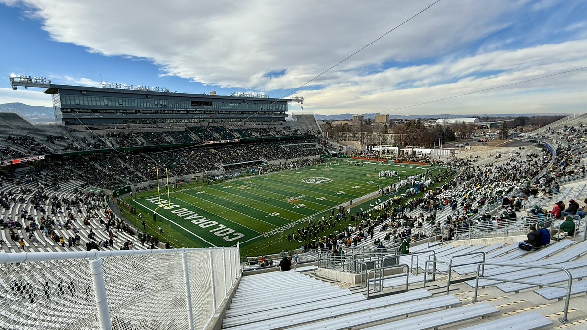 College Football Campus Tour tweet media