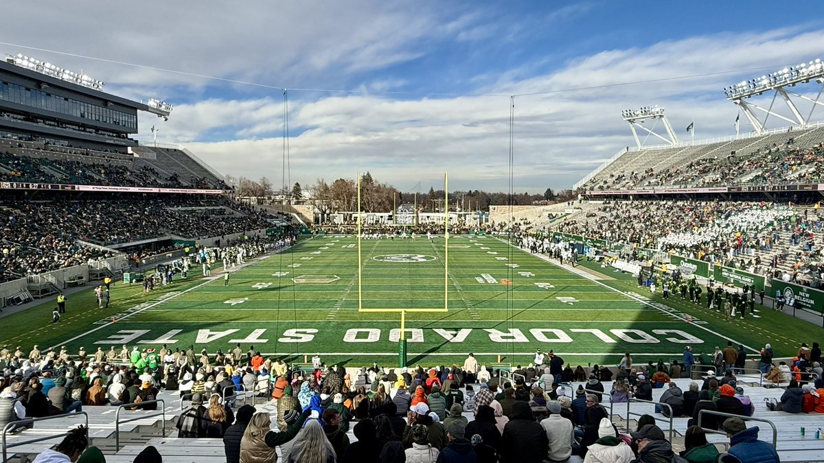 College Football Campus Tour tweet media