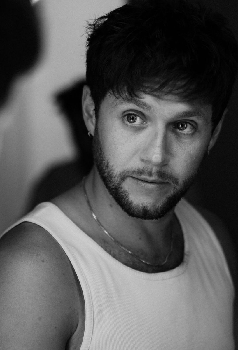 niallernroses's tweet photo. once a niall girl.. always a niall girl 🤍 https://t.co/AG44U2XHZ7