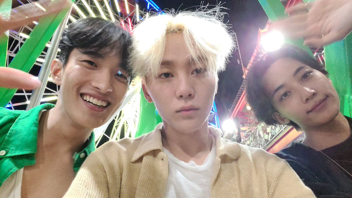 bhanniehae's tweet photo. 😄😐🙂 https://t.co/BsrqSgl6zt