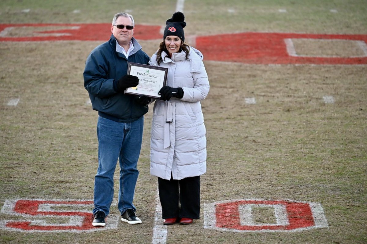At Halftime at the 4A ⁦<a href="/MPSSAA_Org/">MPSSAA</a>⁩ Football SemiFinal Gaithersburg City Mayor ⁦<a href="/judashman/">Jud Ashman</a>⁩ proclaimed that today was Beth Thomas Day in celebration of her retirement and 30 yrs ⁦<a href="/MCPS/">MCPS</a>⁩ ⁦<a href="/QOAthletics/">Quince Orchard Athletics</a>⁩ ⁦<a href="/mymcmedia/">Montgomery Community Media</a>⁩ ⁦@QOHSPrin_Thomas⁩