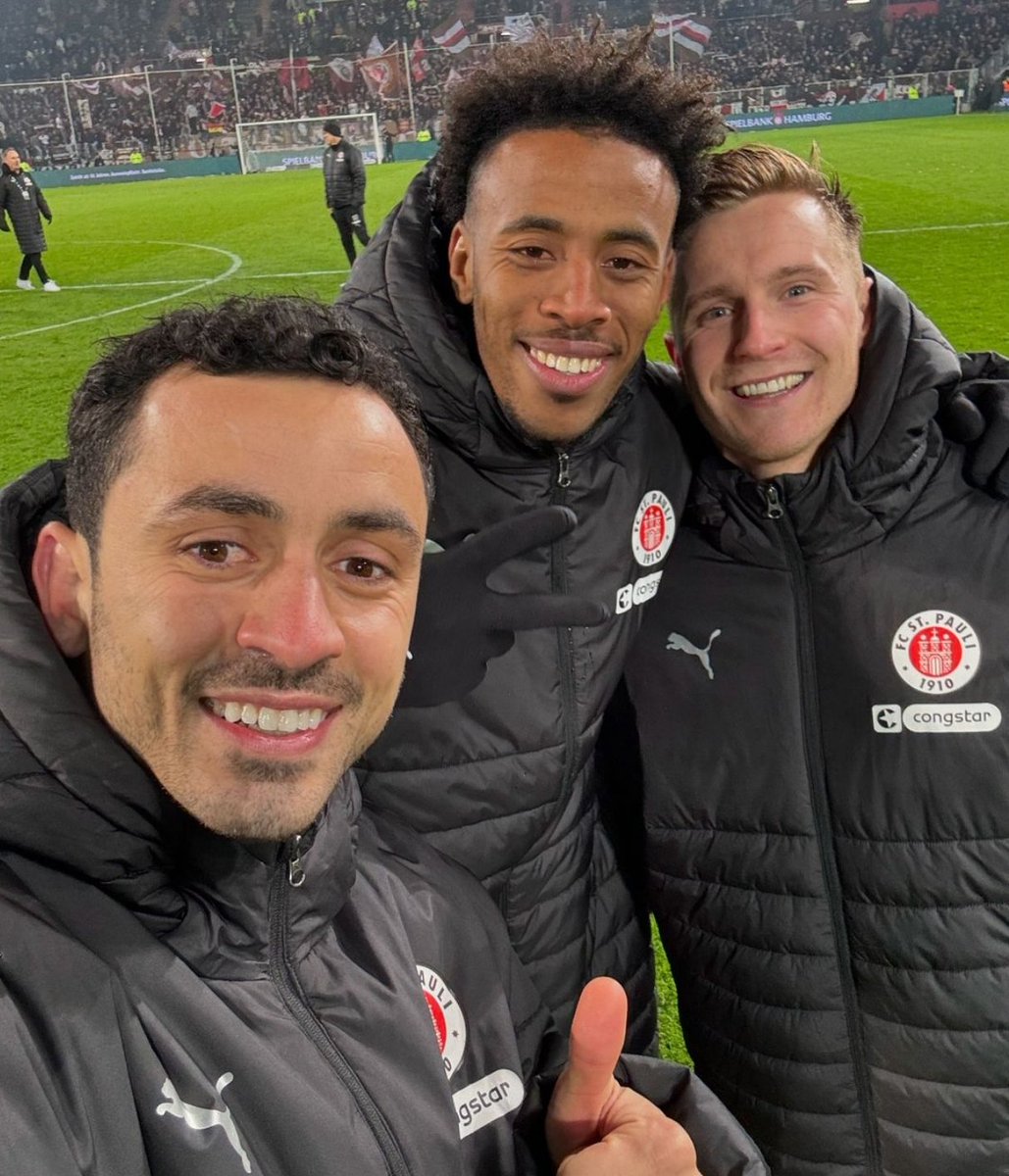 Wie ich die "Seit wann finden 2. Bundesliga-Spiele Freitags 20:30 Uhr statt"-Tweets lese. Cry more. 🟤⚪ #fcsp #fcspksv