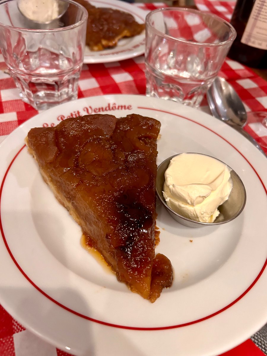 先週は雪が降りました☃️温かい煮込み料理が沁みます。現在はパリ音の室内楽科で学んでおり、来週はデュオを組んでから初のコンサート！フォーレの2番やベートーヴェンの3番、小品を弾きます。それに加えてパリ管で内田光子さんとのコンチェルト、ベルリオーズの幻想と山盛り💫 philharmoniedeparis.fr/fr/activite/co…