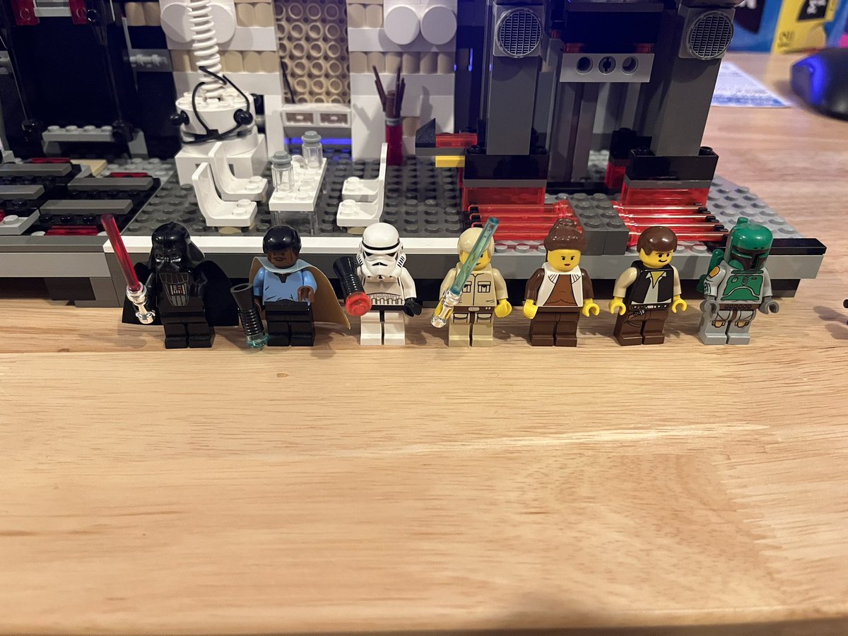 Finally got the holy grail of Lego Star Wars sets, Cloud City ( 10123 )