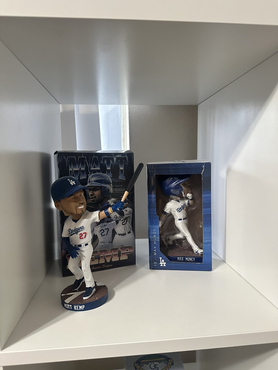 LADodgersMuse's tweet photo. 5K Follower Giveaway! 🥳🎉

Want to win these 2 Bobbleheads? 

Here's how:

1️⃣ Follow me on Twitter
2️⃣ Retweet this post
3️⃣ Comment “⚾️” (I will check) 

Winner will be announced on Monday. The post will be closed Sunday night! 

Good luck!

#LetsGoDodgers https://t.co/Tm4wGXmndI
