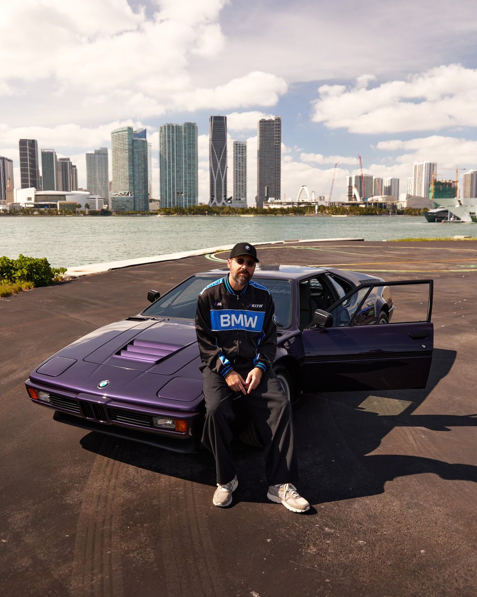 RonnieFieg's tweet photo. Chapter 🔴, 🟢, or 🟣? https://t.co/ivyhrktLtI