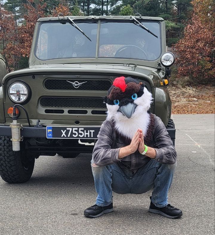 VenturaOsprey's tweet photo. Bav, but he just played Stalker 2 for 48hrs
Happy #FursuitFriday! https://t.co/PGhLv99buH