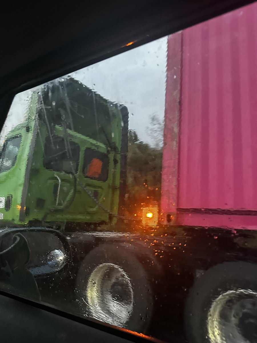 sylvexn_'s tweet image. cosmo and wanda gettin a little comfortable