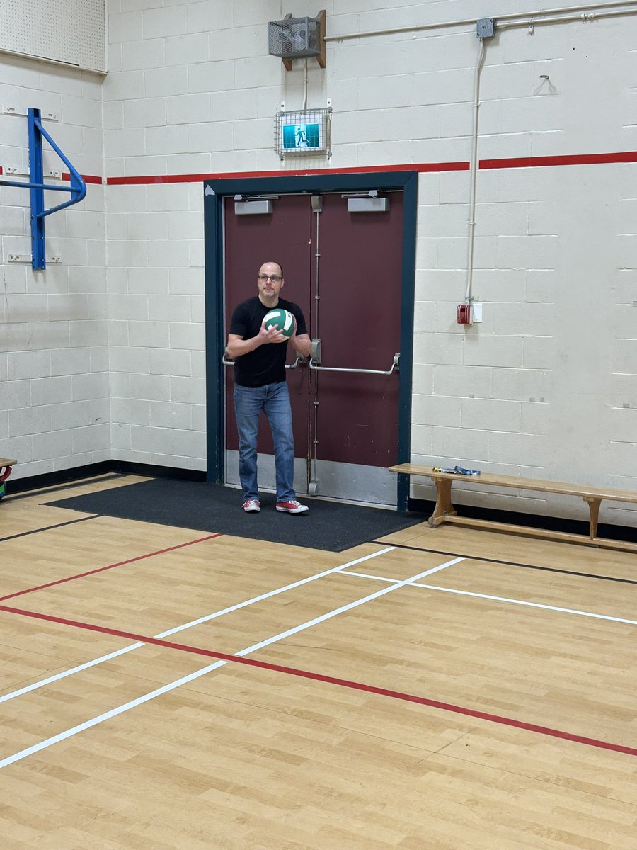 Our annual Grade 7 vs. Staff volleyball was a great way to end the week. The students demonstrated great skill, sportsmanship and teamwork. Great job Eagles! <a href="/deltasd37/">DeltaSchoolDistrict</a>