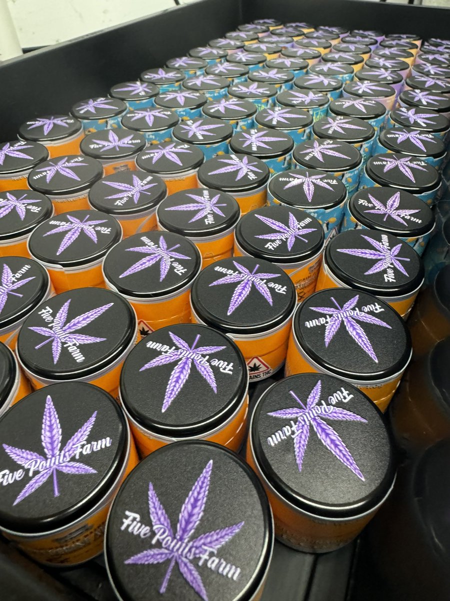 fivepointsfarm_'s tweet photo. Few grams for next weeks orders! Appreciate the support from all going through the holidays 🙏 https://t.co/IrZp5pWL0k