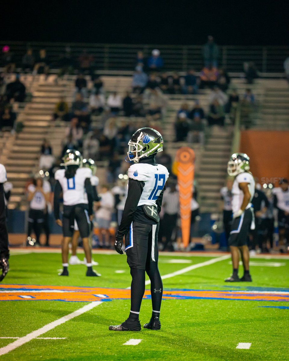 Senior highlights hudl.com/v/2R2dsH
<a href="/IMGAFootball/">IMG Academy Football</a> <a href="/CoachKiddIMG/">Aubrey Kidd</a>