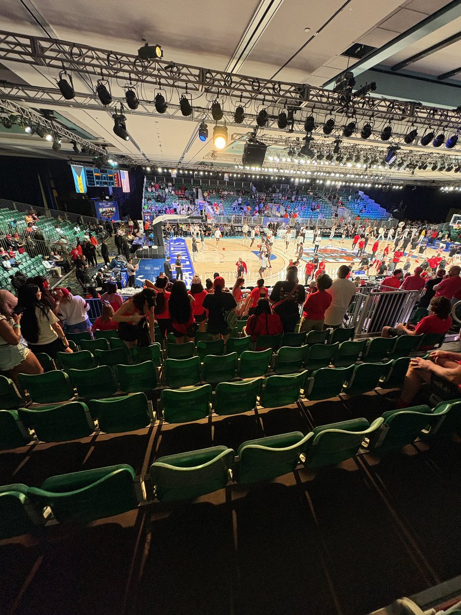teahhanson's tweet photo. Louisville’s biggest fan &amp; I would love to see the game in better seats at the best venue in the Caribbean!

@B4AOfficial #Battle4Atlantis #tweetforbetterseat #tweetforabetterseat https://t.co/h5fiBVPeGy