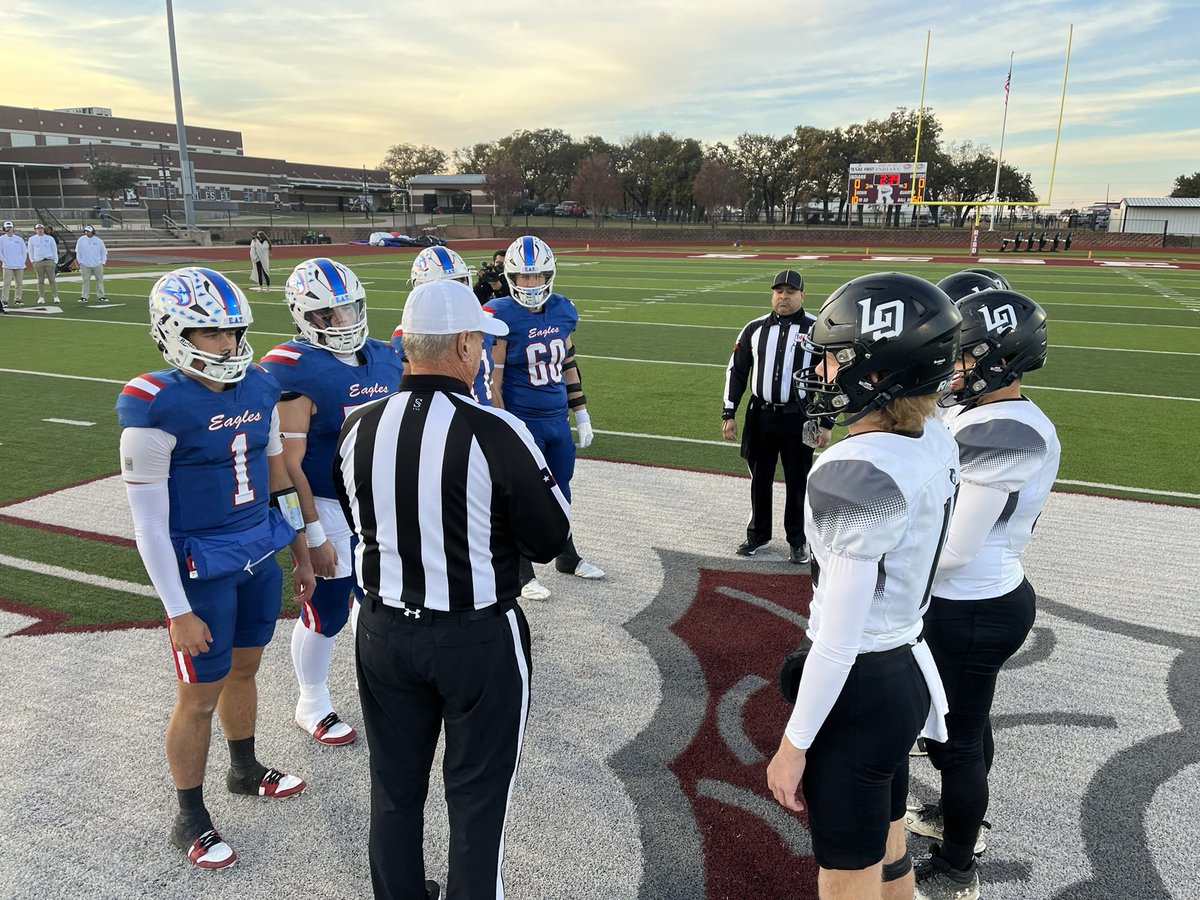 Another good one out at Riesel with <a href="/LOCSathletics/">Live Oak Classical Athletics</a> and <a href="/brazos_football/">Brazos Christian Football</a> competing in the TAPPS D4 State Semifinal for a spot in the state title game! 

Highlights on Fox 44 tonight at 9!