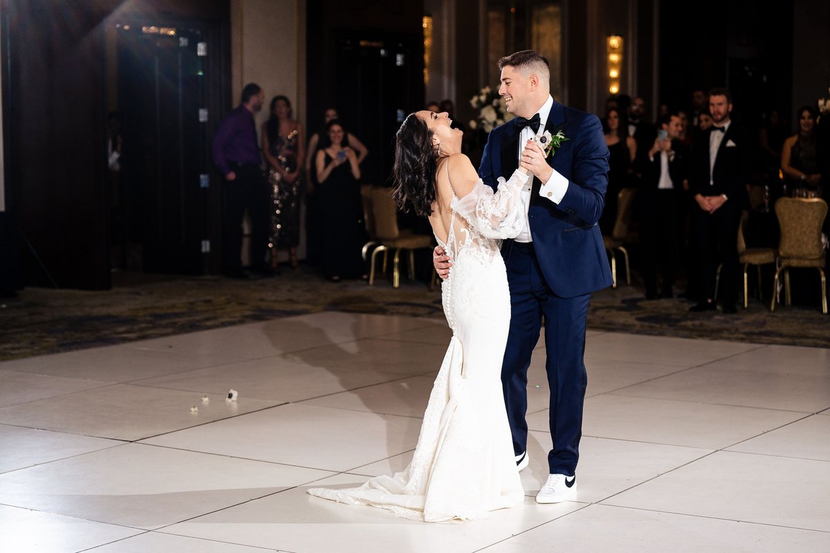 jjstudiosphila's tweet image. Captivated by the magic of their first dance as newlyweds ✨ Love and joy intertwine on the dance floor as Sarah and Alex share a mesmerizing moment. 💫 #PhillyLove #FirstDanceMagic #DancingIntoForever #NewlywedBliss #LoveOnTheDanceFloor #WeddingDayVibes #JoyfulUnion