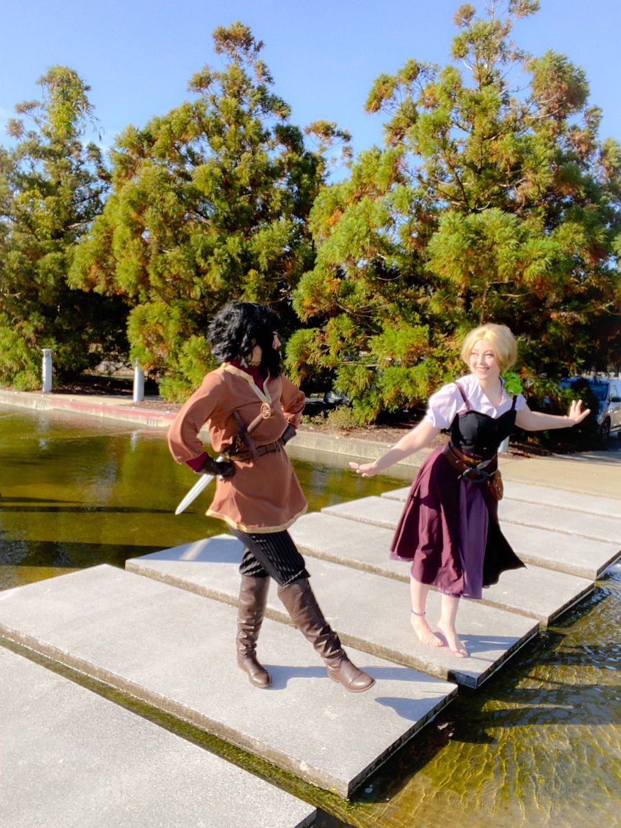Cosmer_Cosplay's tweet photo. My sclera contacts expired so I borrowed Roseโs Rapunzel wig
| Cassandra: @camellia.heart | Contacts: @moco_queen code COSMERCOSPLAY
#tangled #tangledcosplay #rapunzel #rapunzelcosplay #tangledtheseries #tangledtheseriescosplay #cassandra #cassandracosplay https://t.co/WG6zyRBI7I