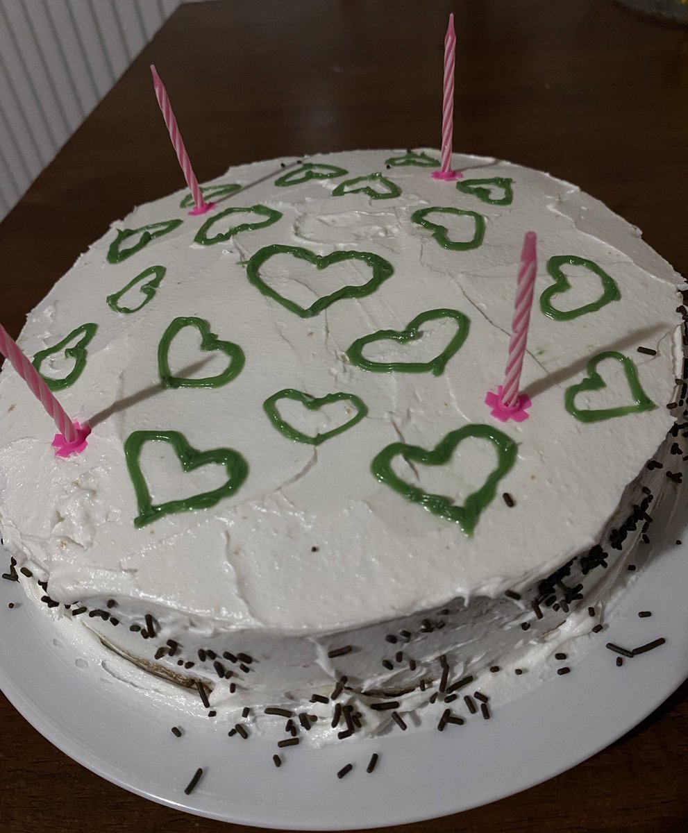 Ben yine pasta yaptımmm🎀✨💘🎂💖💖🐣🤍🎈🌸🍓💕🍒 (hayatı gerçekten bu kadar seviyor muyum ben de bilmiyorum )