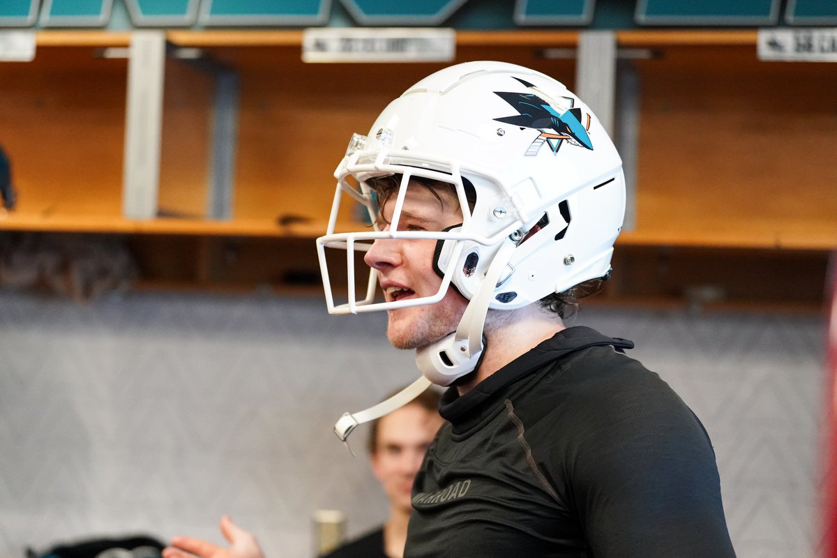 Cardsy gets the helmet. 🪖