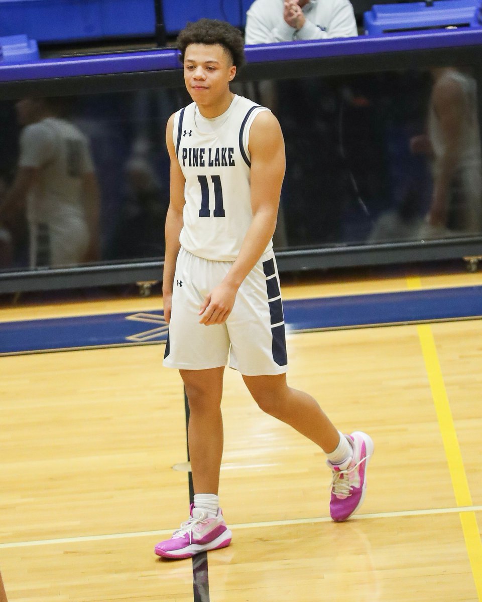 ty1ewis's tweet photo. 6'1 2025 Jamie Lawson had one of the best performances I have seen this season. Competes at a high level. Makes winning plays. Wins 50/50 balls. Scored the ball from all 3 levels today. Finished with 38 points &amp; 7 rebounds. #PhenomLakesgiving 
@JamieLawson2025 https://t.co/wrdnYw2drq