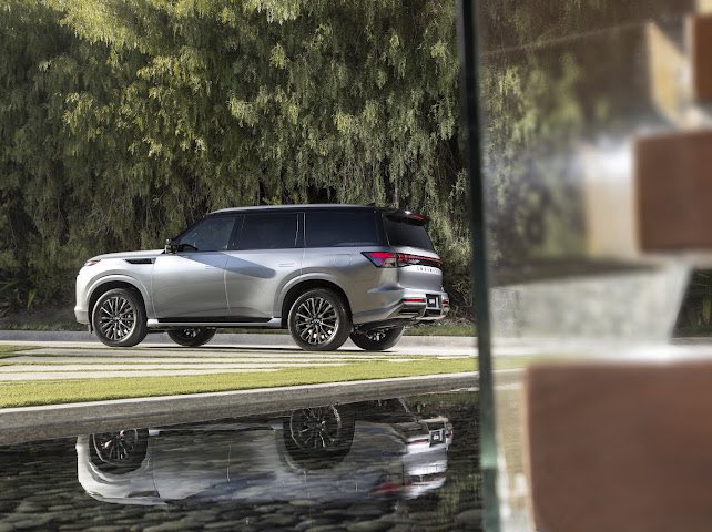 El nuevo Infiniti QX80 llegó a México con una mejora en diseño y equipamiento que lo colocan como top en su clase. Por un precio de: $ 2,489,900 MXN