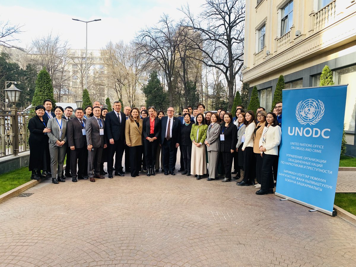 un_kyrgyzstan's tweet photo. 🇺🇸🇺🇳🇰🇬 .@UNODC_ROCA kicked off a conference marking the culmination of #JTIP project, funded by @StateDept aimed at improving victim-centered investigations & prosecutions in 🇰🇬. Conference brought together over 4️⃣0️⃣ key stakeholders to tackle #TIP .
@oliverstolpe @AntjeGrawe https://t.co/sUcU9ngHOI