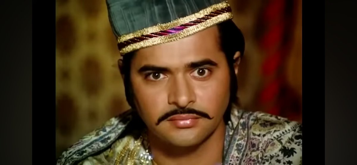 dhrvti's tweet photo. i love classic Bollywood. what do you mean you’ll see the most beautiful woman in the world and her love interest just looks at her like this the whole time https://t.co/LbGQ7EH76d