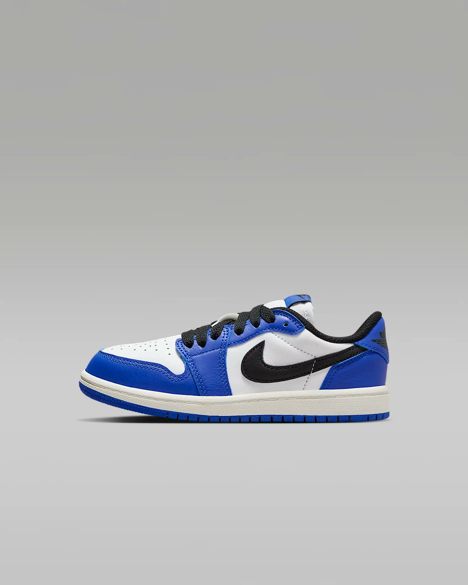 snkr_twitr's tweet photo. AD: Kids Jordan 1 Low 'Game Royal' drops tomorrow at 7am PT/10am ET

Preschool
FL https://t.co/q93dYdE8Id
KFL https://t.co/fJT3xm0gjM
Nike https://t.co/mJUlm9i1kn
SHK https://t.co/mxhGWLqaFO
DT https://t.co/8X4gvIQSkC

Toddler
FL https://t.co/eP9cL3HkJu
KFL https://t.co/S5CrJR3JXs
Nike https://t.co/ZCimiZBCV2
SHK https://t.co/TUJkHfJYmu
DT https://t.co/fZ7VMli5oy