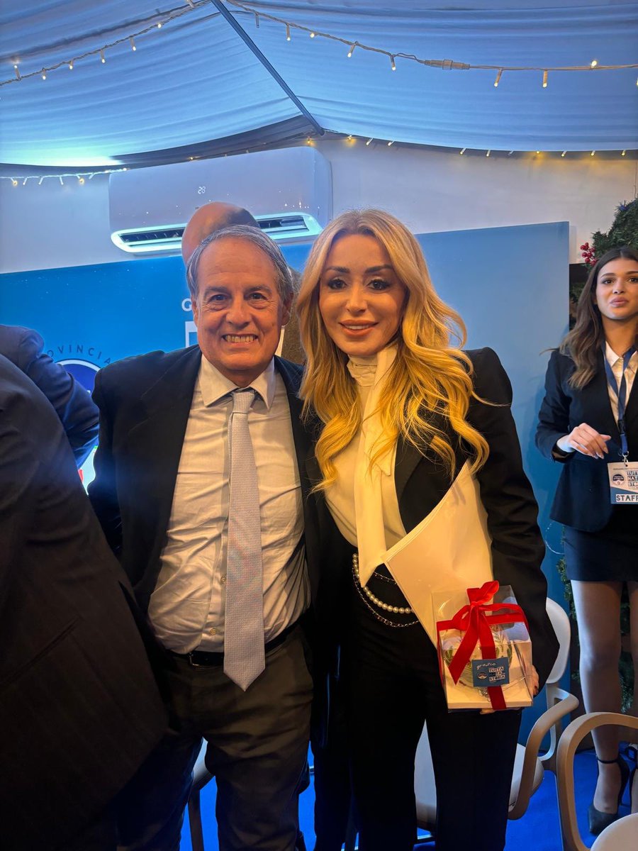 micaelaottomano's tweet photo. Convegno di fratelli dโItalia #tutta nata storia#29 novembre 2024# responsabiledipartimentocampaniagiustizia https://t.co/VXZTGjsnNm