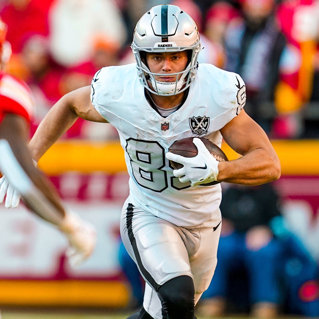 Field Yates tweet media