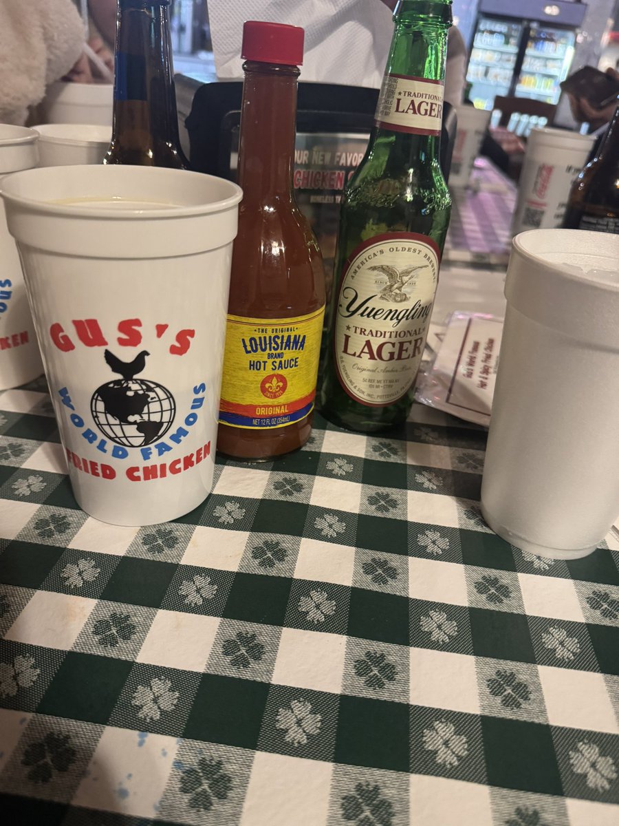 Echando un Gus's gracias a las recomendaciones de Oscar <a href="/OscarLacapital/">Oscar La Capital</a>