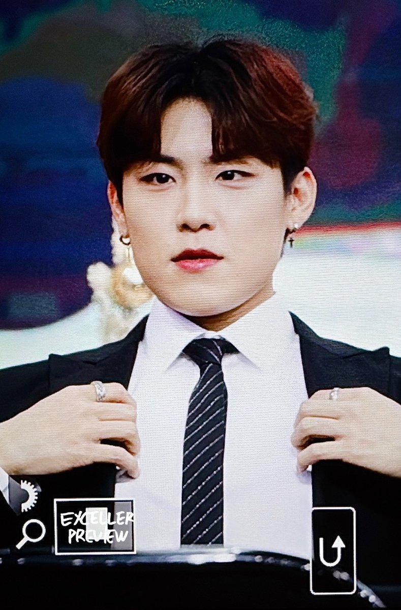 EXCELLER_PWJ's tweet photo. 241130 메이크스타
미남 + 슈트 = 그저 압도적 감사🙏

#박우진 #PARKWOOJIN #AB6IX #에이비식스 https://t.co/JLtpy1Fbzq