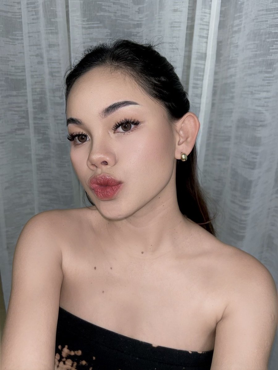 Barbsevee's tweet photo. Feeling myself again 🙂‍↔️ https://t.co/qFGz9fIIZn