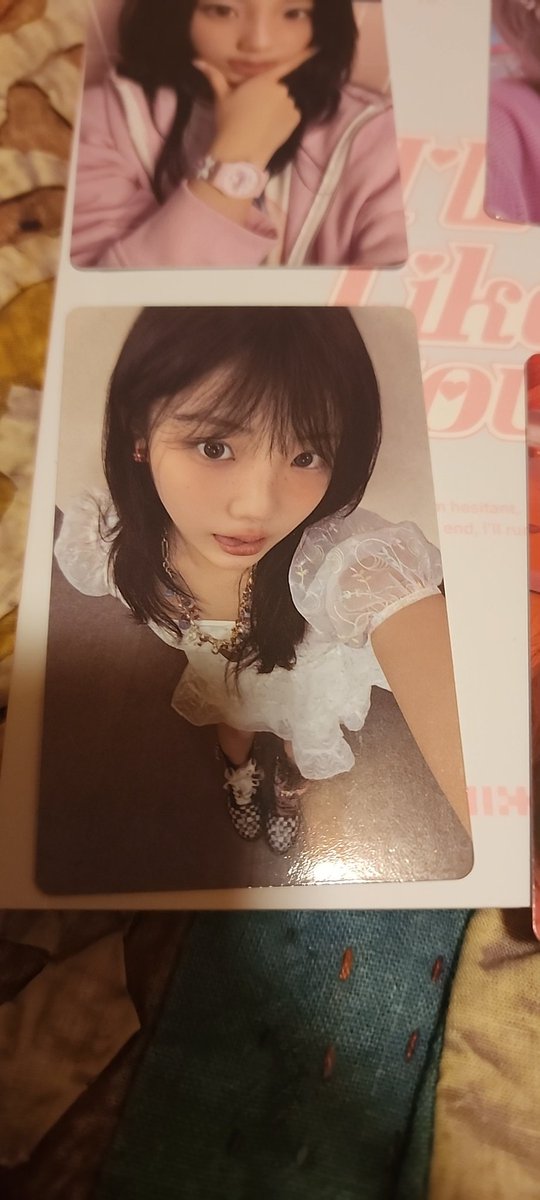 loafjin's tweet photo. @yunahtiamo Non oomf i have two copies of the wonhee target exclusive should i figure out how to trade pcs 🤭 https://t.co/TNbXGkYIOJ