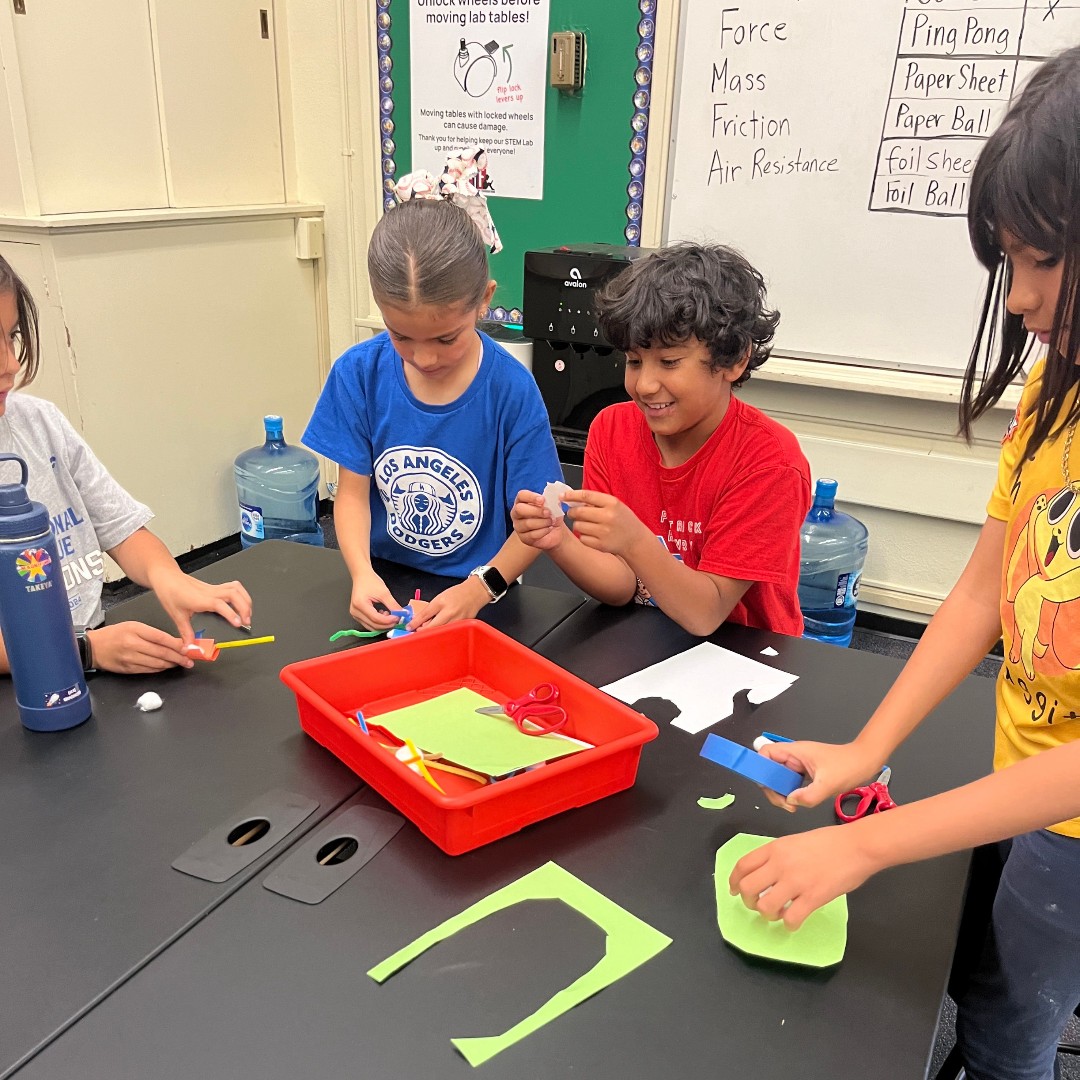 shared_science's tweet image. Thanksgiving has come to an end, but we're still excited to learn more STEM and enjoy the rest of the holidays at Shared Science!
#SharedScience #STEM #LongBeach