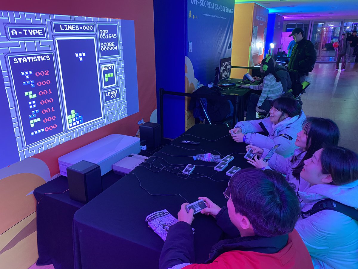 Flee Punk tweet media