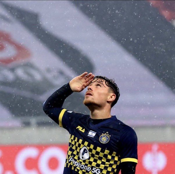 Maccabi Tel Aviv player Gabi Kanichowsky celebrated a goal by pointing to the Israeli flag and saluting the IOF soldiers who have killed over 50,000 Palestinians in Gaza.

In July, UEFA suspended Turkey defender Merih Demiral for 2 matches for his ‘wolf salute’ during Euro 2024.