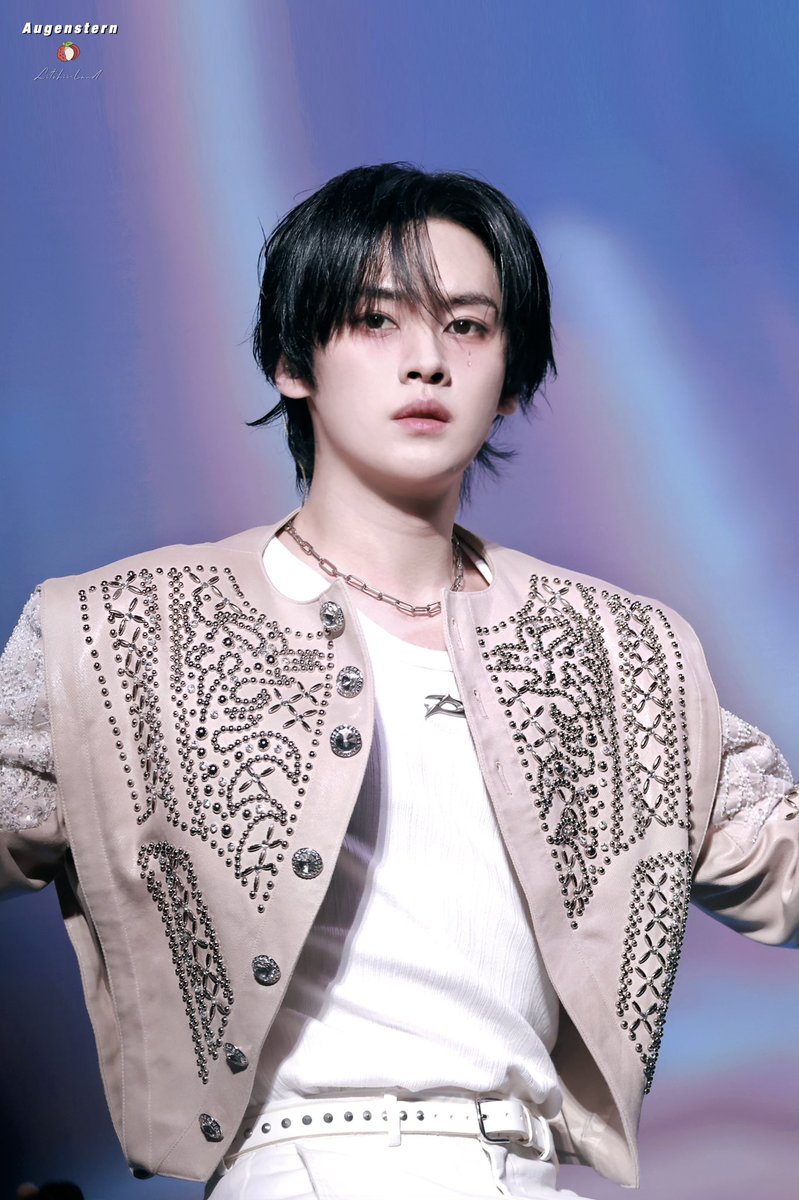 Litchiiland's tweet photo. 241129 Macau DominATE

💎💎

#LeeKnow 
#리노
#리노는기여어 
#Straykids https://t.co/jwAPrXM161