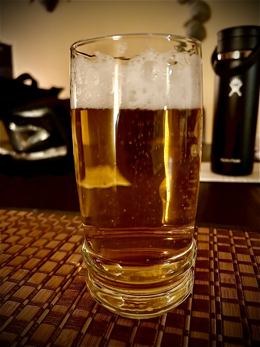 Manatwork2's tweet image. 🚨GOOD NIGHT!
Just got home. Drained mentally and physically. 

For the next two days:
NO public transport 
NO transfusions
NO needles
NO damn chemo

Just sleep, Mimi, sleep, more sleep and maybe some soup here and there. Many are reaching out. I’ll be better soon. 
#FuckCancer