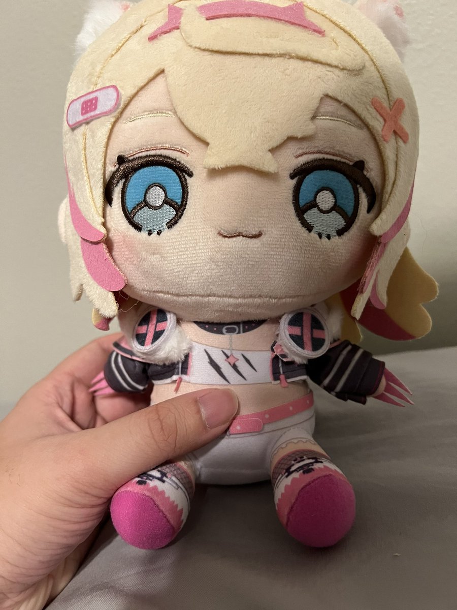 NotChickenspy's tweet photo. FUWAMOCO has arrived https://t.co/Ih7AqlQbzy