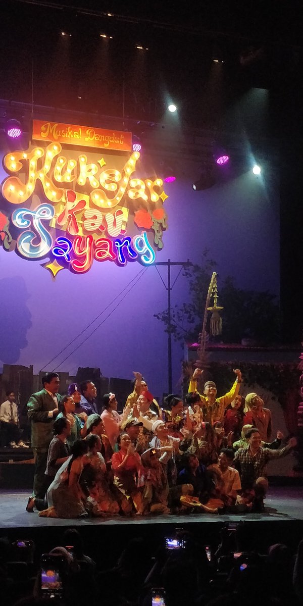 nice guys (2016) tweet media