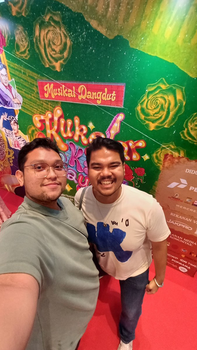 nice guys (2016) tweet media