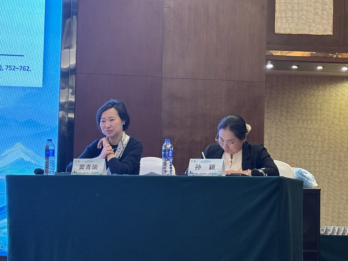 Jemima Collins (@jemimacollins4) on Twitter photo “Older people are not a problem to be solved”
A celebration of geriatric medicine and the impact of Comprehensive Geriatric Assessment from <a href="/adamgordon1978/">Adam Gordon MBE</a> giving a keynote with bilingual slides in Chengdu. Hosted by prev visiting scholars to Nottingham Dr Sun and Dr Dou. “Older people are not a problem to be solved”
A celebration of geriatric medicine and the impact of Comprehensive Geriatric Assessment from <a href="/adamgordon1978/">Adam Gordon MBE</a> giving a keynote with bilingual slides in Chengdu. Hosted by prev visiting scholars to Nottingham Dr Sun and Dr Dou.