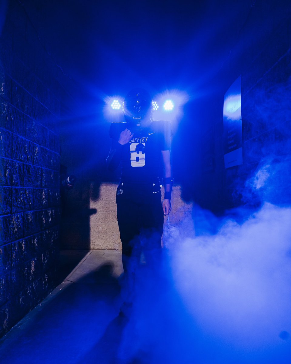 GaffneyFootball's tweet photo. GAMETIME 👿

#Chasing19 | #ForBooBoo https://t.co/XsulVE4UjP