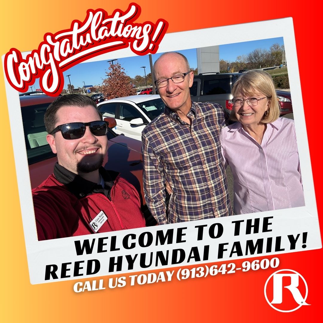 KC_Hyundai's tweet image. The Smythe Family is going green with their new 2025 Hyundai Santa Fe Hybrid! 🌱👏 Liam helped them find the perfect eco-friendly ride. Thank you for choosing Reed Hyundai, and welcome to the family! 🌟 #SantaFeHybrid #EcoDrive
