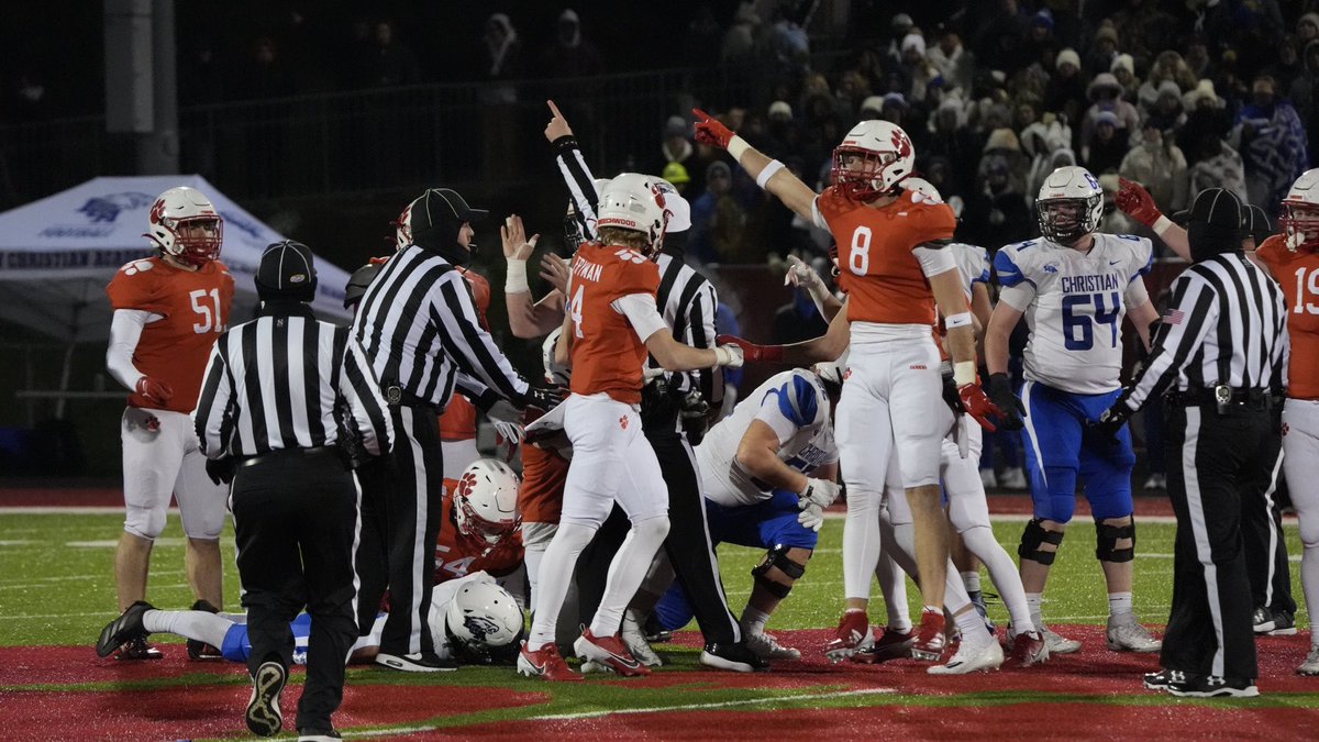 Beechwood up 25-10 over LCA at the half. <a href="/heraldleader/">Lexington Herald-Leader</a> <a href="/KentuckySports/">Herald-Leader Sports</a> <a href="/HLpreps/">Jared Peck</a>